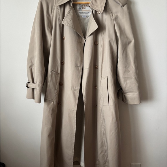 London Fog Tan Trench Coat - Picture 2 of 5